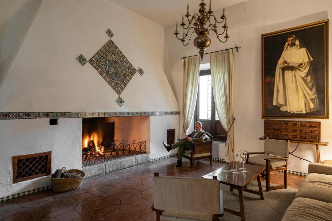Parador De Guadalupe Γουαδελούπη Εξωτερικό φωτογραφία