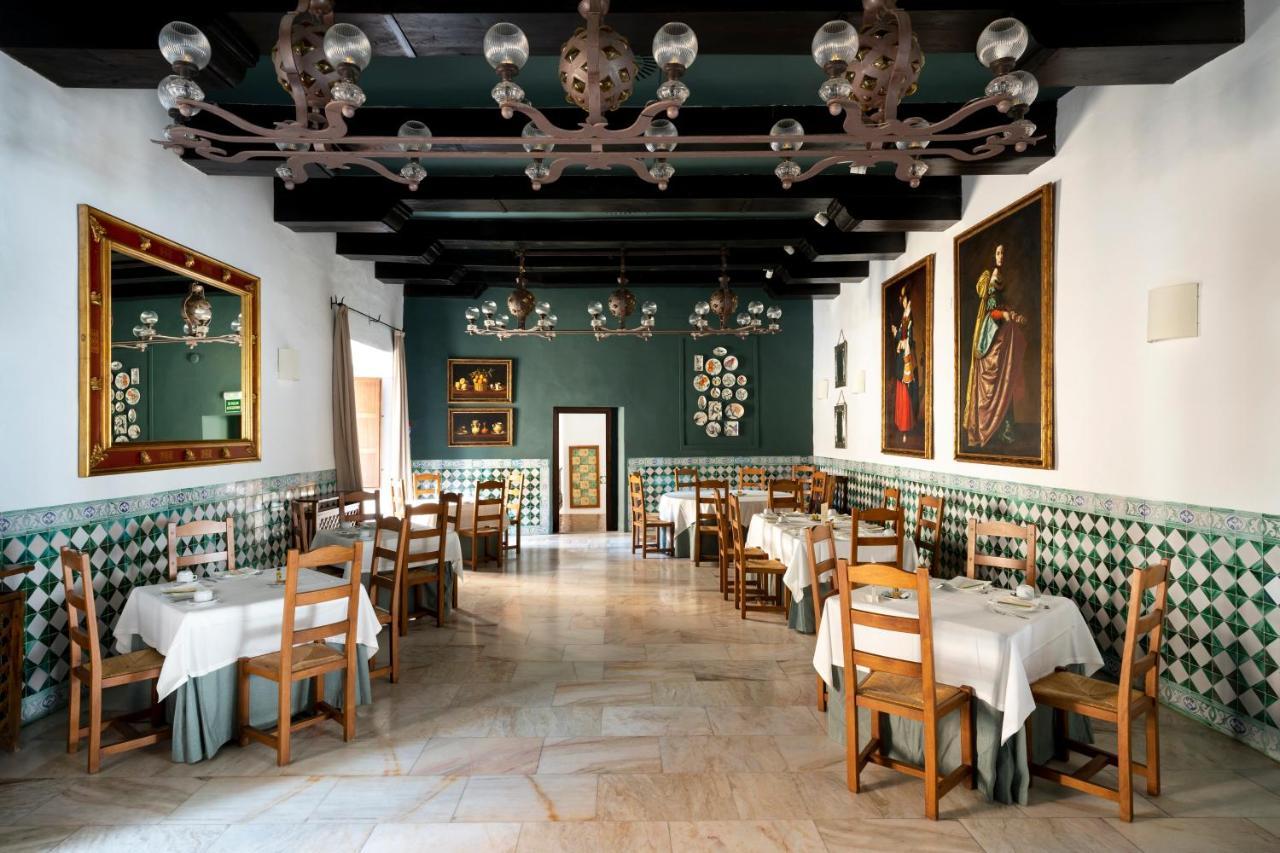 Parador De Guadalupe Γουαδελούπη Εξωτερικό φωτογραφία