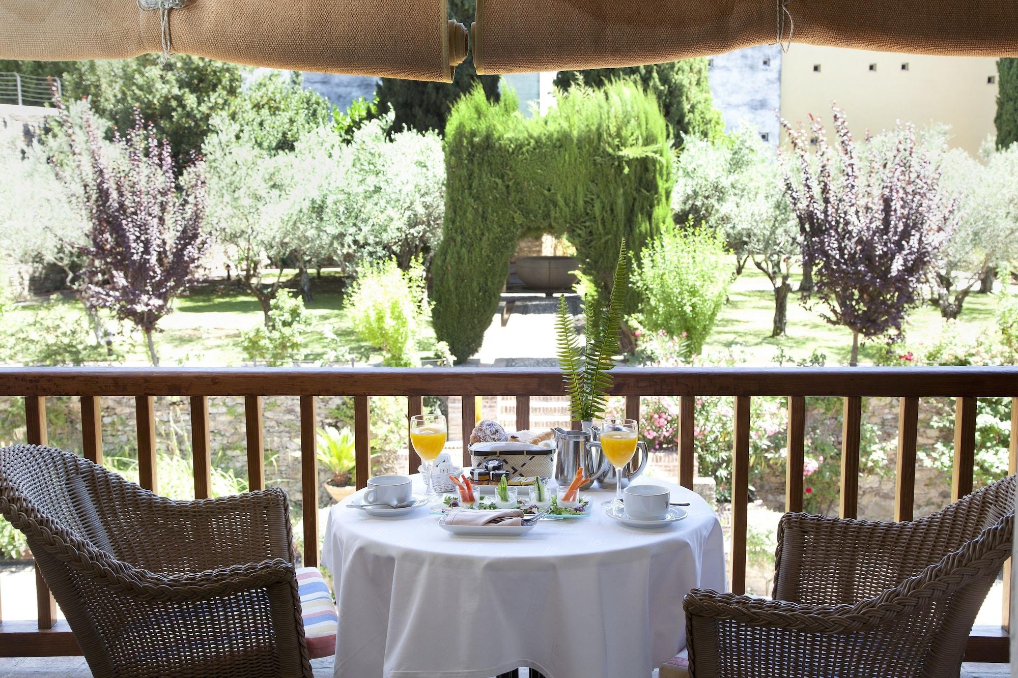 Parador De Guadalupe Γουαδελούπη Εξωτερικό φωτογραφία