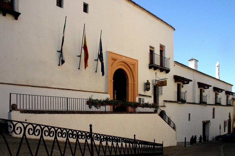Parador De Guadalupe Γουαδελούπη Εξωτερικό φωτογραφία