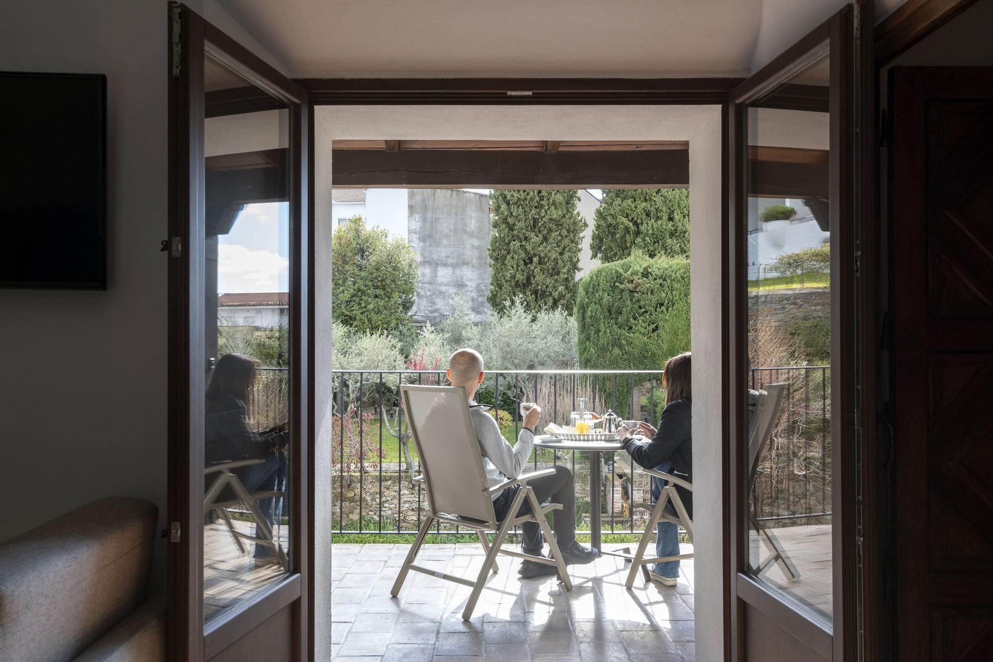 Parador De Guadalupe Γουαδελούπη Εξωτερικό φωτογραφία