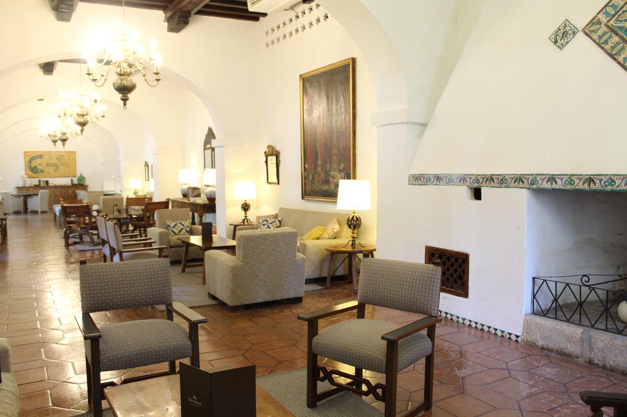 Parador De Guadalupe Γουαδελούπη Εξωτερικό φωτογραφία