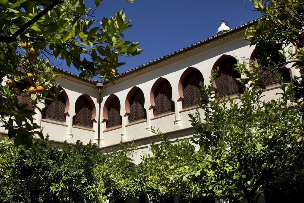 Parador De Guadalupe Γουαδελούπη Εξωτερικό φωτογραφία